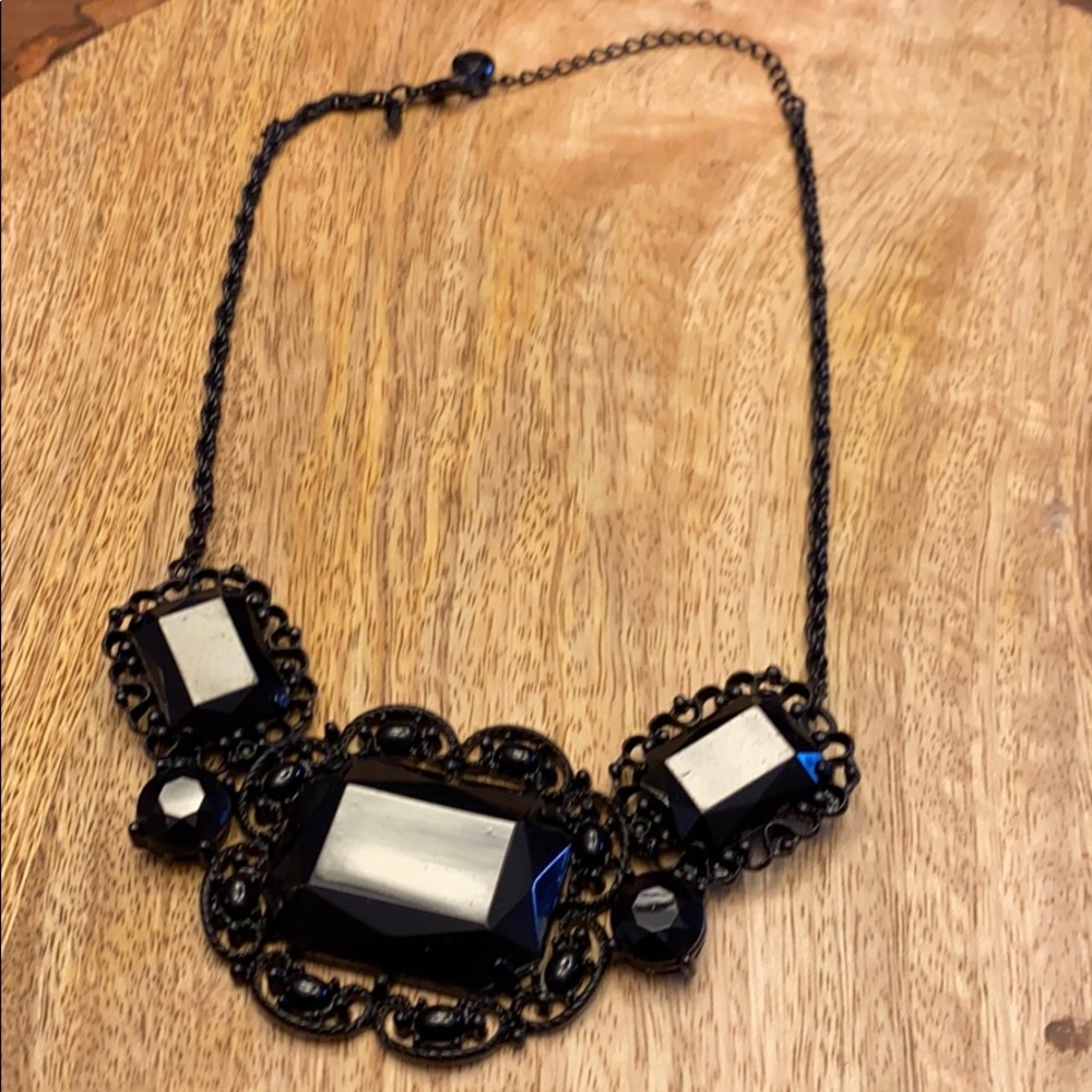 Express necklace